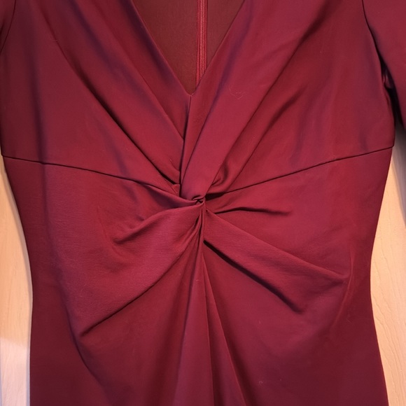 Le Chateau Fitted 3/4 Sleeve Knotted Dress - Picture 3 of 6